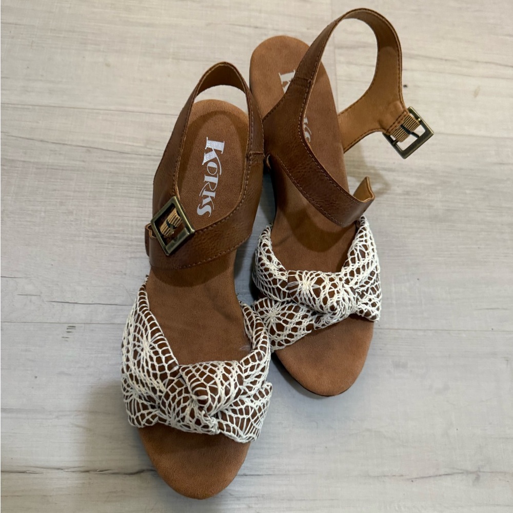 Kork-Ease Brown and White Women's Sandals NWOT SIZE 9 - Picture 7 of 16